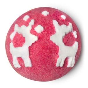 Lush Bath Products. Christmas Sweater Bath Bomb.
